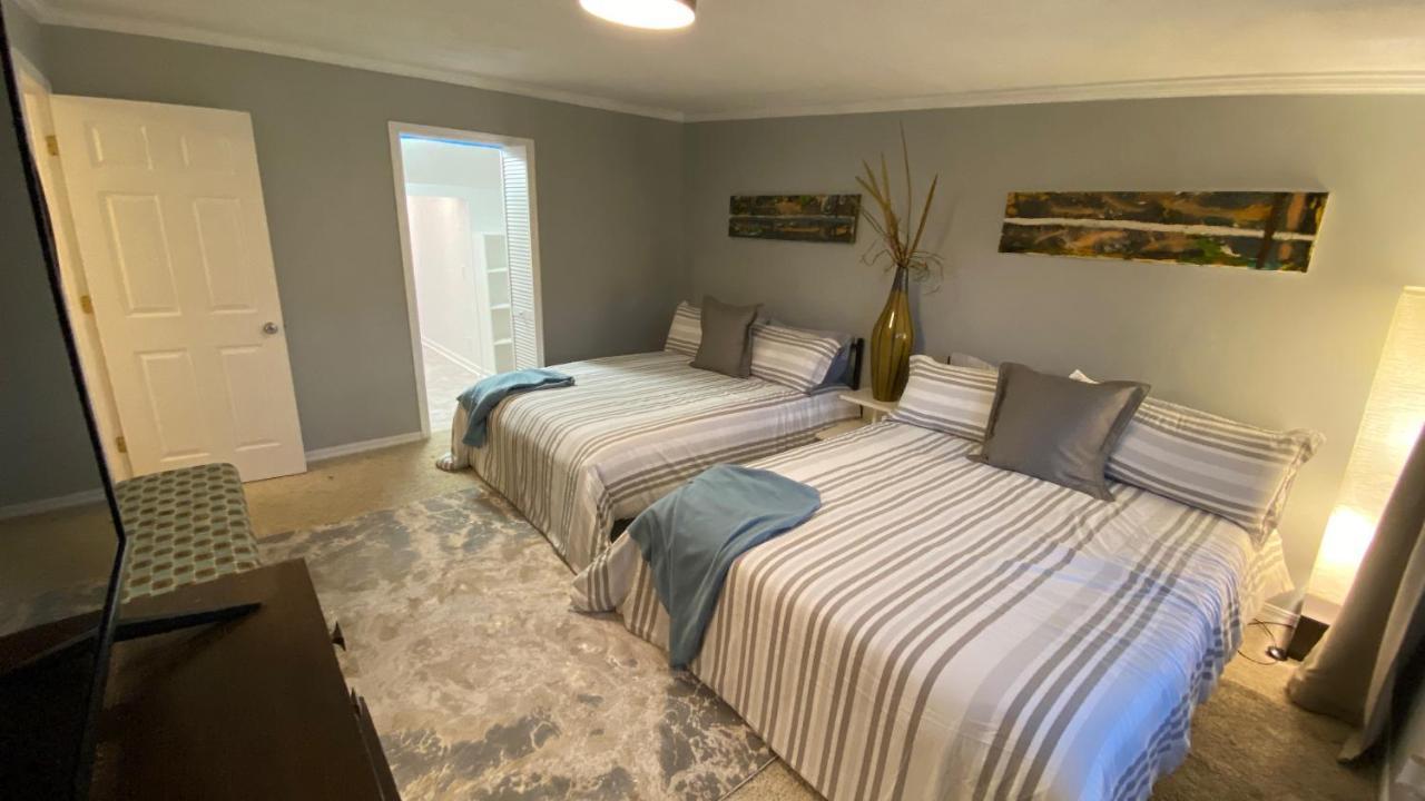 Here It Is! Cool Cape Cod-3 Br-2.5 Bath-12 Guests أولاث المظهر الخارجي الصورة